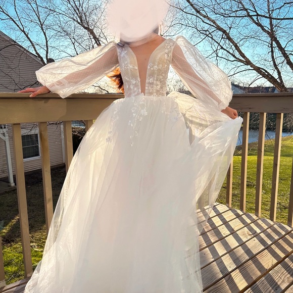 NEW With Tag A-Line V-Neck Sweep Train Tulle Wedding Dress With Lace US2 - Picture 14 of 14